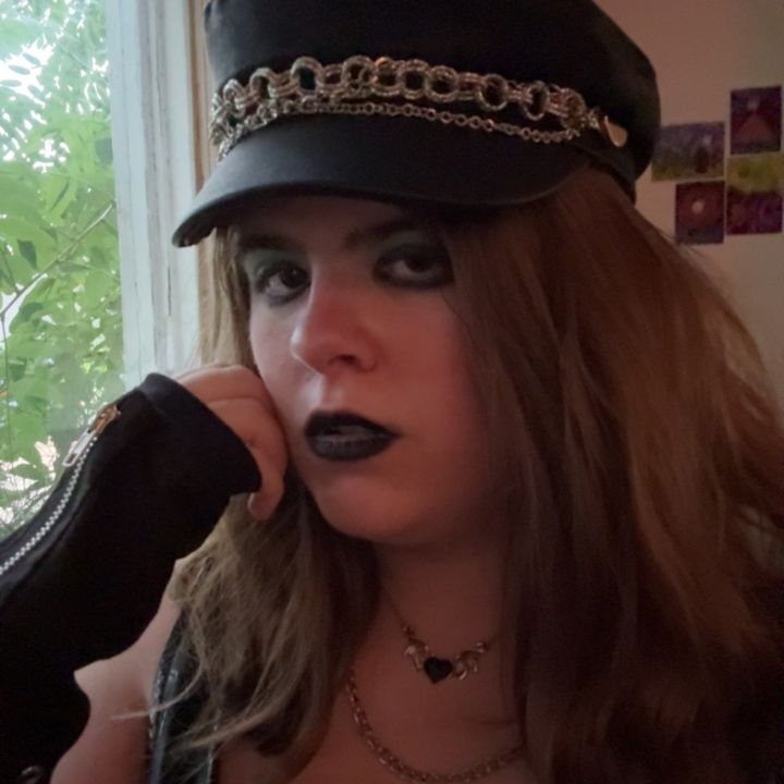 Lady Stollia 👁️🦈