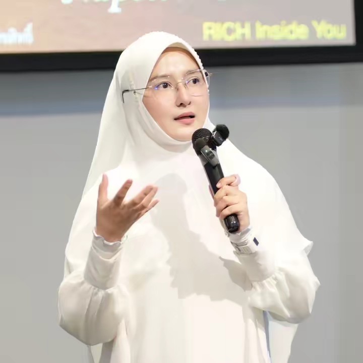 โค้ชญ่า มั่งคั่ง2โลก