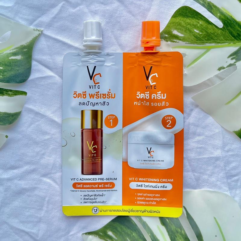 ดับเบิ้ลวิตซี (รูปแบบซองคู่) Double VC Vit C 2 in 1 น้องฉัตร วิตซีพรีเซรั่ม+วิตซีครีม วิตซีซองคู่น้องฉัตร 8 กรัม รัชชา วิตซี Ratcha VIT C ADVANCED & Whitening CreamVit C