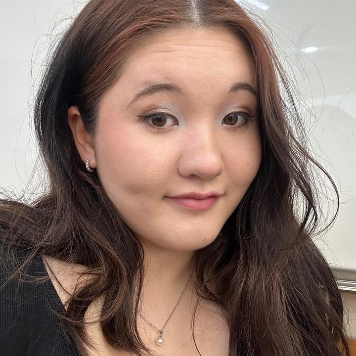 Julie🌸 Korean/Norwegian 🫐🩵