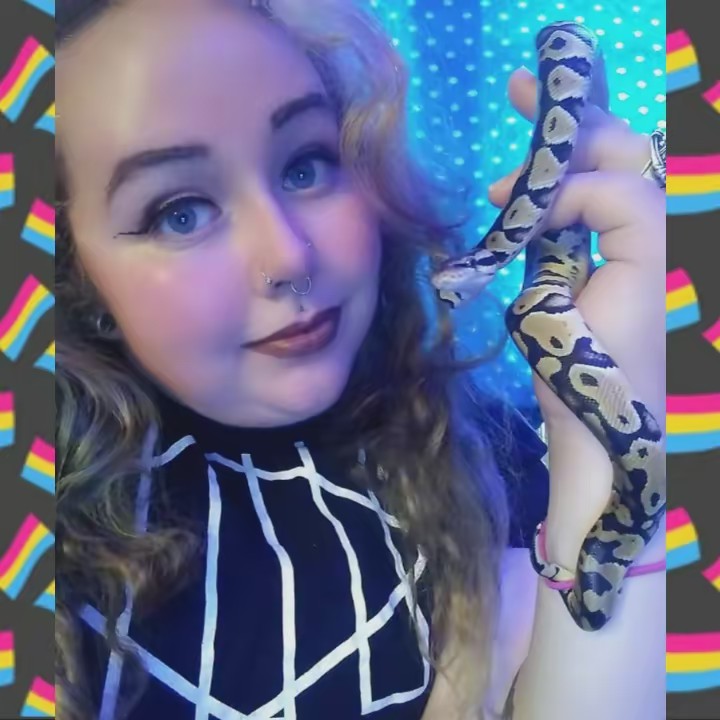 👽 M0ther Reptilian 👽