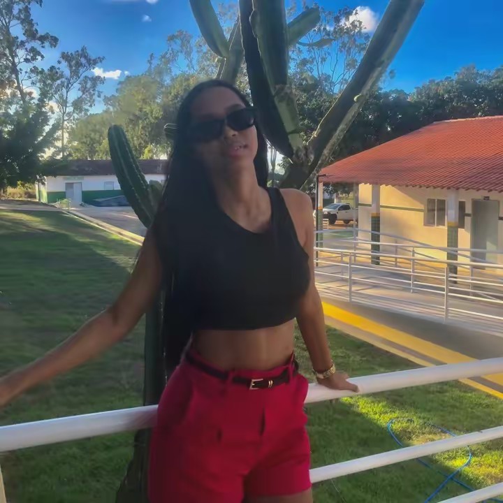 MORAISS 💁🏽‍♀️