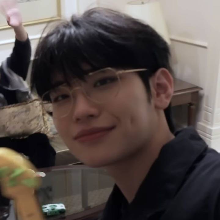 * ⋆ ˚ .✧ Jeff Satur 🪐✧. ˚ ⋆ *