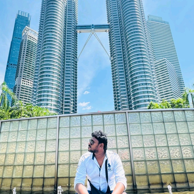 கிருபன்..😎