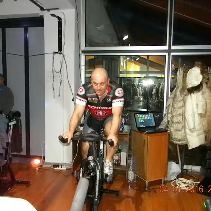 idoorciclyng Tony instructor