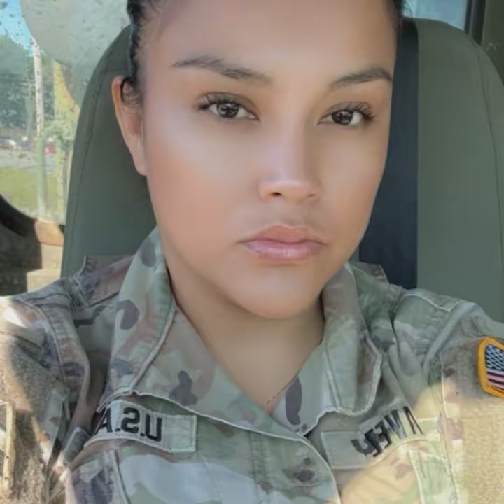 CHAVEZ 🪖🪖LA MEXICANA🇲🇽