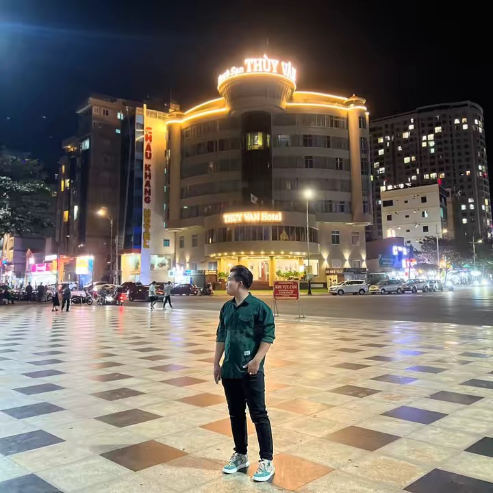 Trần Hữu Luân ( Tư Nhỏ )