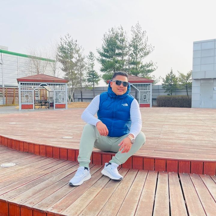 Arpit🇰🇷❤️❤️❤️🇳🇵