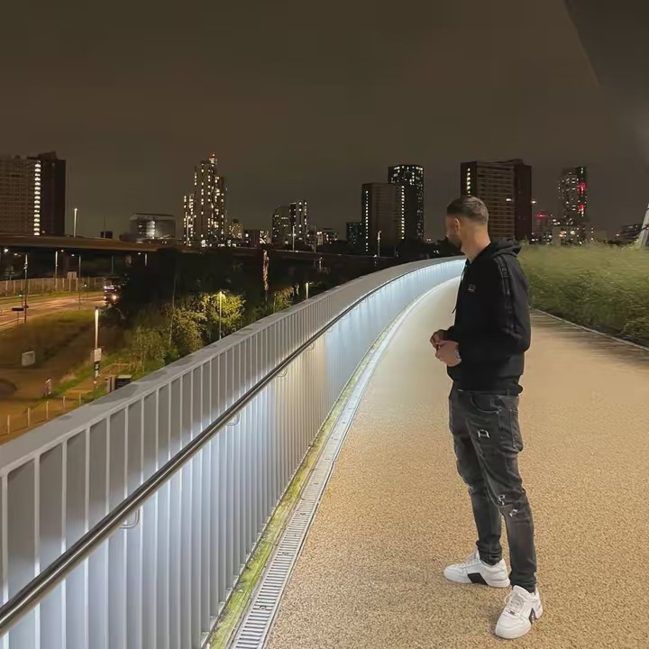 Milidin Manaj🇦🇱🇬🇧