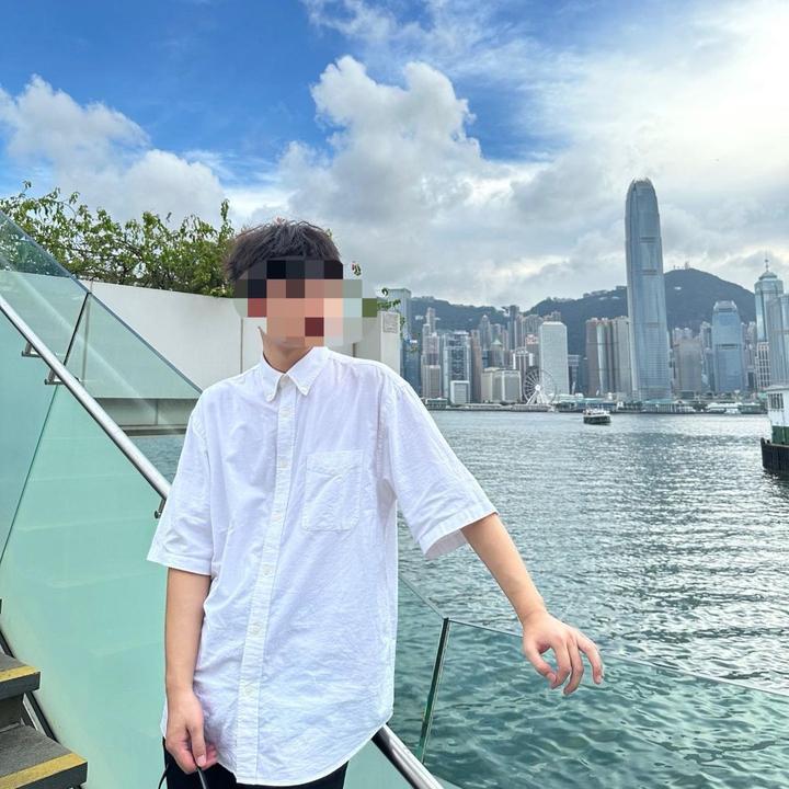 寄蜉蝣於天地，渺滄海之一粟。