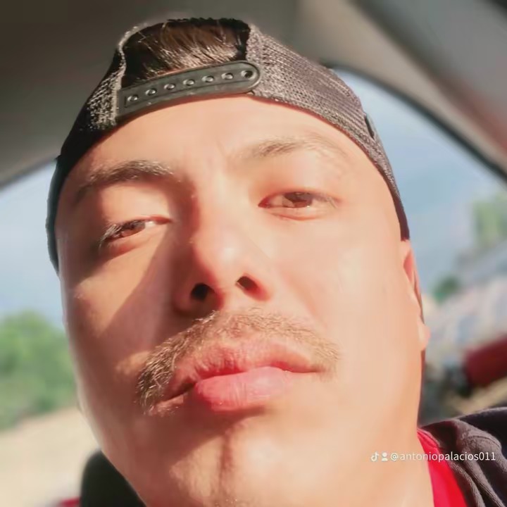 Tony montana el mundo es tu yo