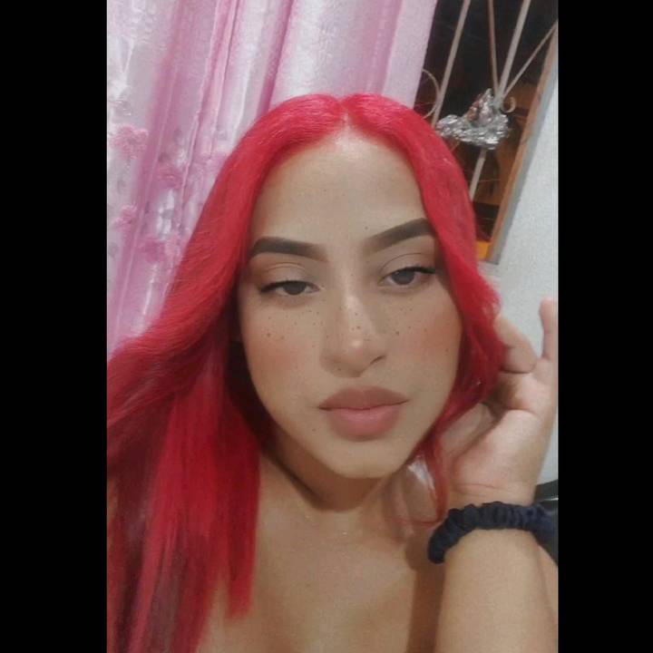 𝐒 𝐄 𝐋 𝐄 𝐍 𝐀