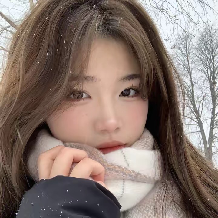 ℯ𝓋ℯ𝓁𝓎𝓃 ꨄ