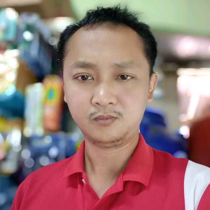 นายจิระเดช เจริญจิระ