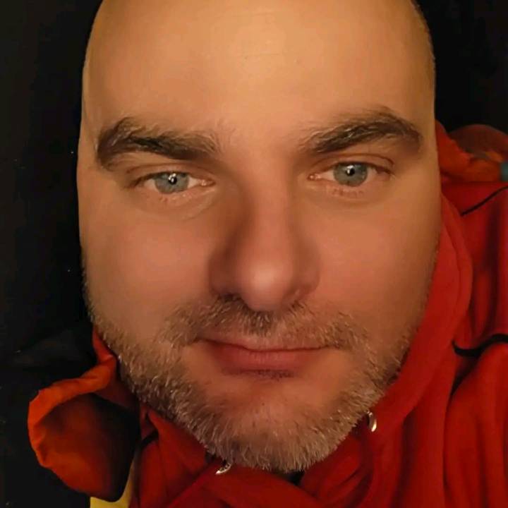 ꧁༒♛Adam ♛༒꧂