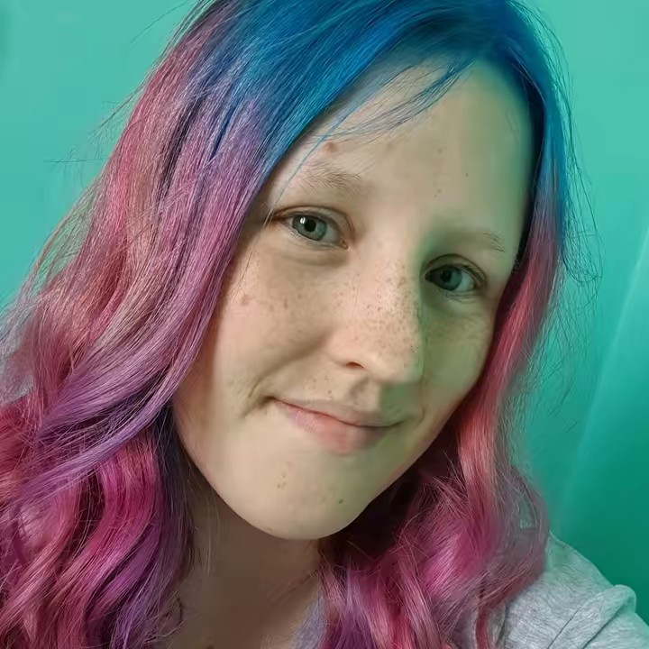 📚🐬danniella🐬📚