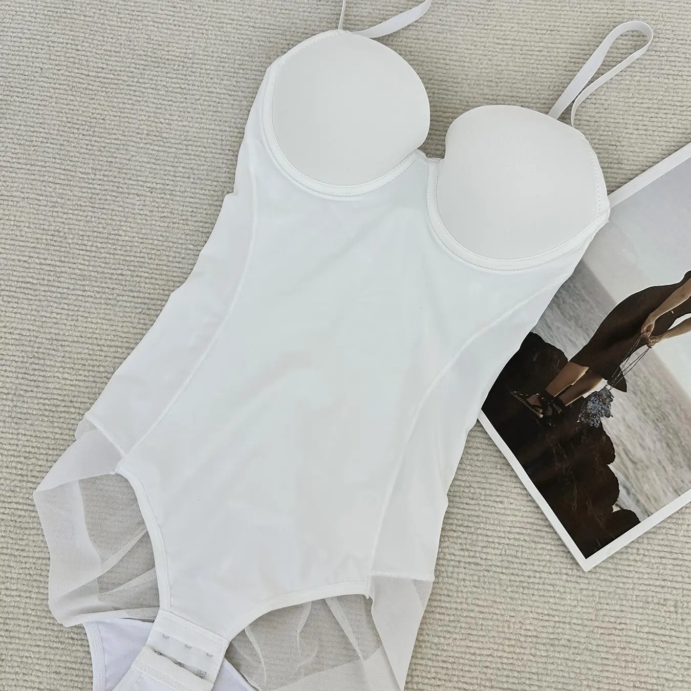 Women's Solid Color Contrast Mesh Sheer Breathable Chic Cami Shapewear Bodysuit, Adjustable Strap Medium Stretch Fit Smooth Tummy Control Shaper, Women's Shapewear for All Seasons