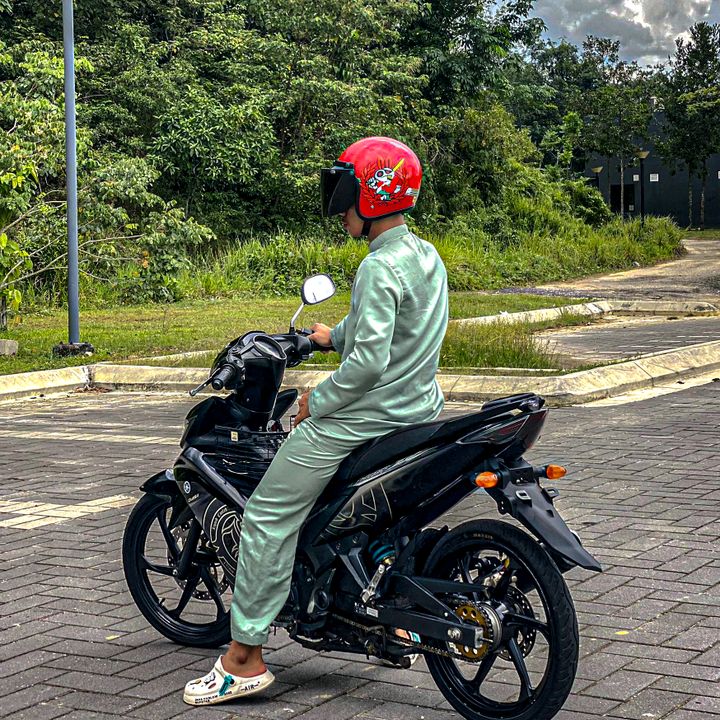 +𝓼𝔂𝓮𝓭 '✌︎︎