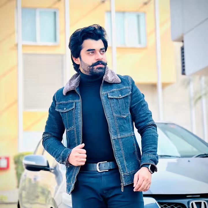 Muhammad Husnain👑