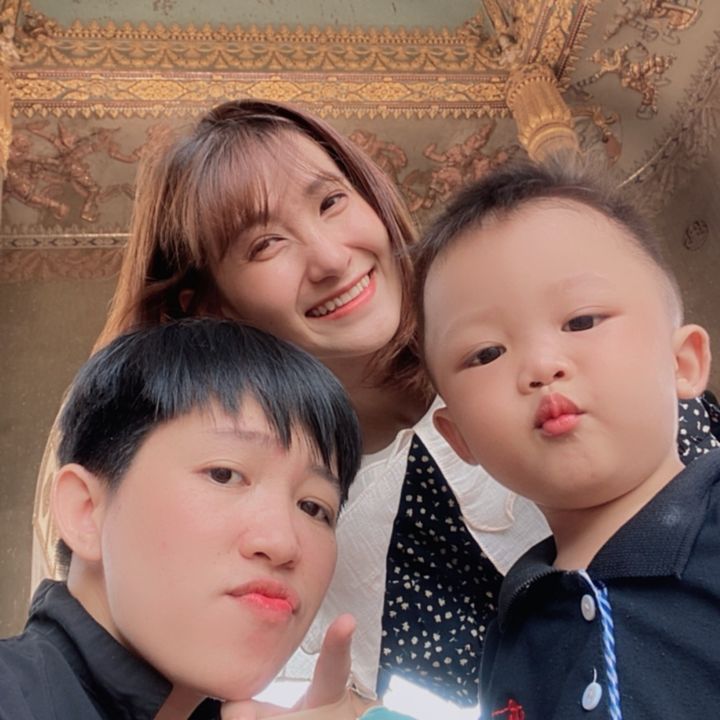 เจ้าสัวน้อย ร้อยรีวิว