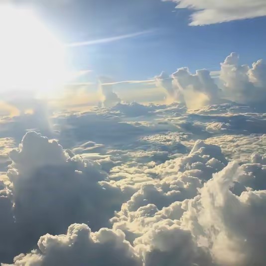 𝗖𝗹𝗼𝘄𝗱 ☁️