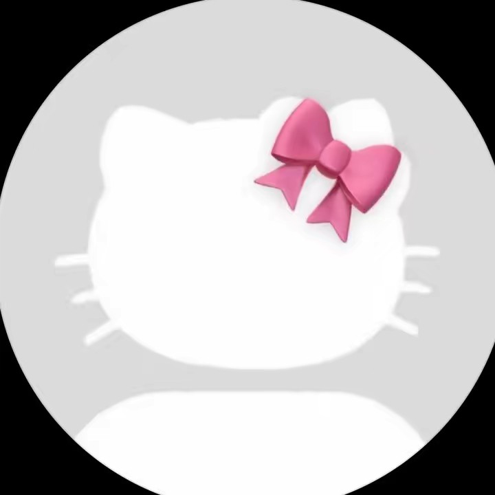 𝐂𝐡𝐚𝐫𝐥𝐨𝐭𝐭𝐞💫