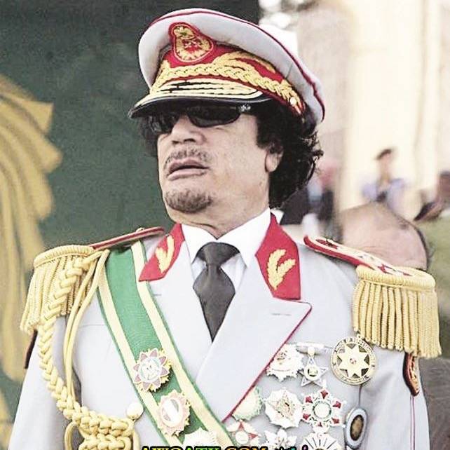 العقيد    〽️    القذافي