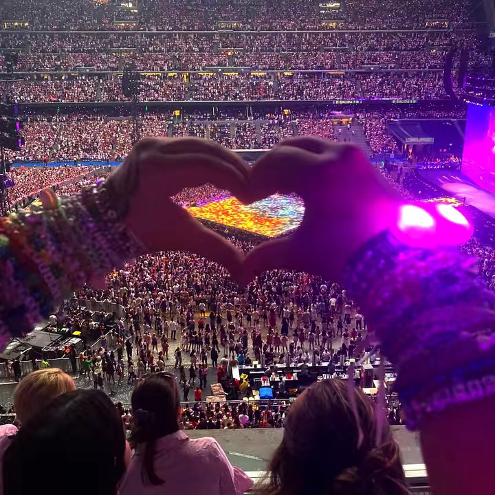 (Taylor's version)🗽🖤