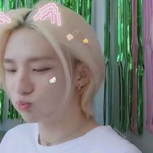 Hyunjin carequinha💯🫦🙈🧑‍🦲