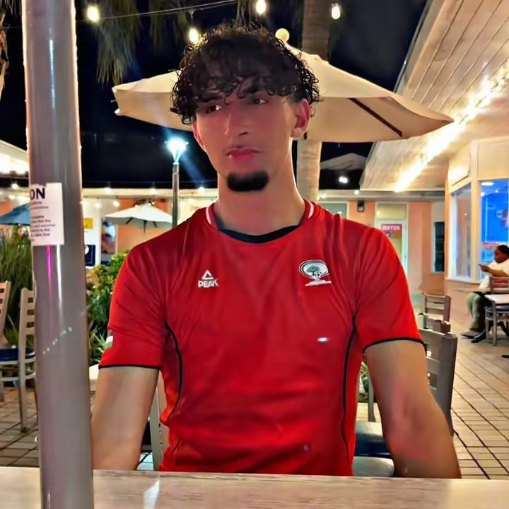 Adam🇵🇸