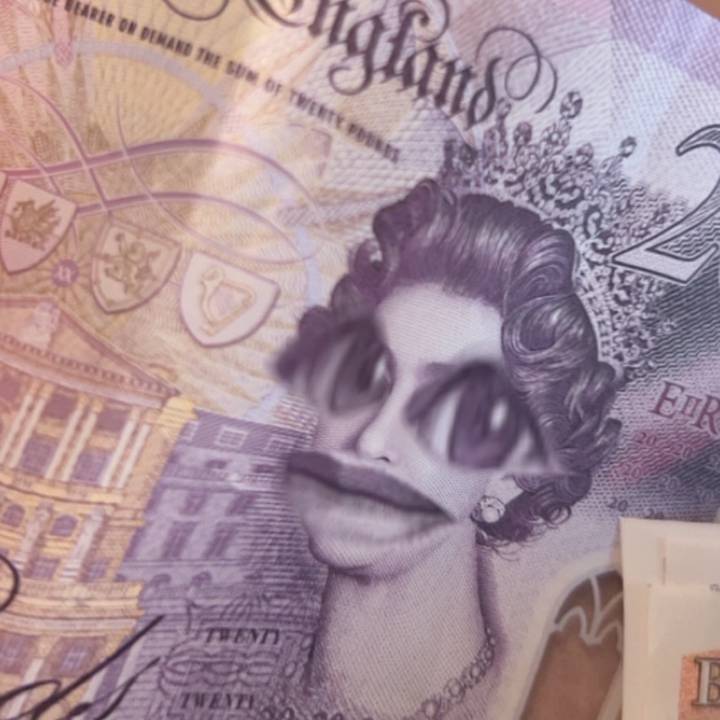 whitegirl🇨🇾🇬🇷