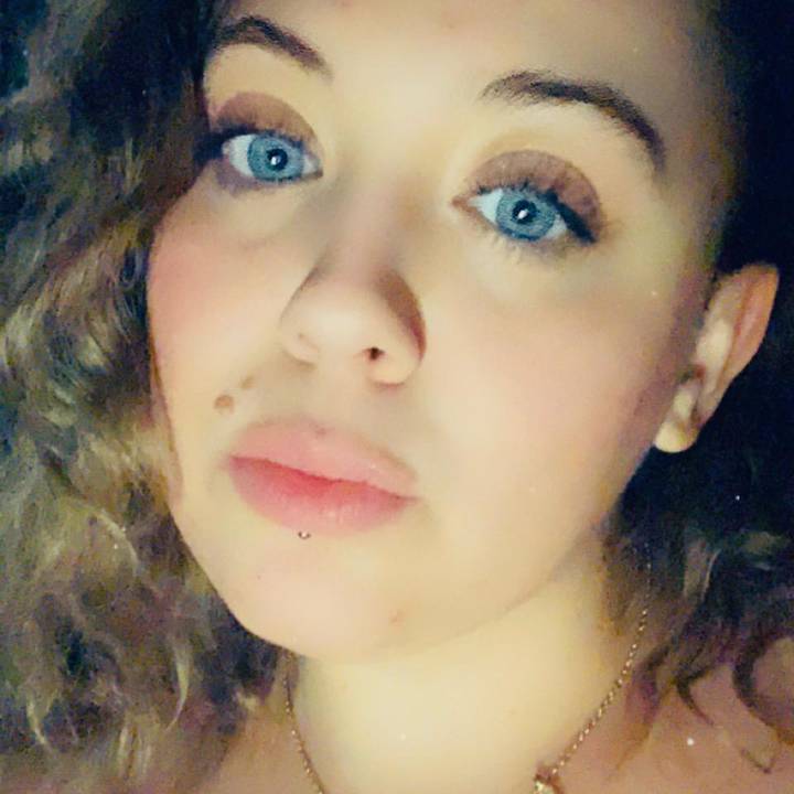 𝓡𝓸𝓫𝔂𝓷 🌻