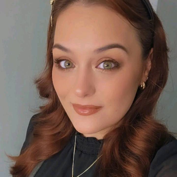 ☔️Crystal☔️ 📚💄🎮