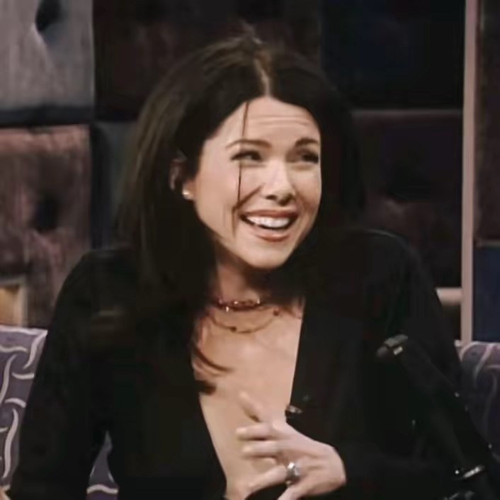 𝓓𝓸𝔀𝓷𝓽𝓸𝔀𝓷.𝓰𝓲𝓻𝓵 ୨ৎ