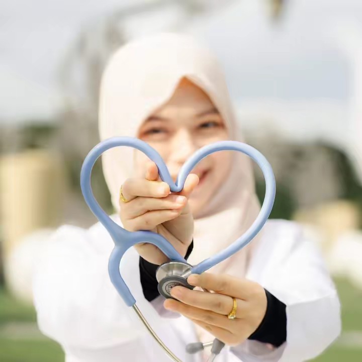 บอมอลูกสอง