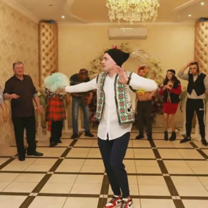 Максим Макеев