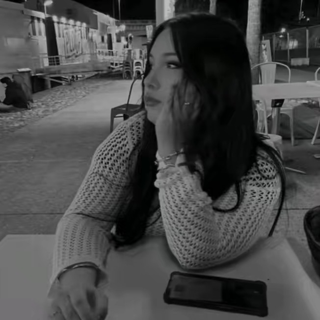 Луиз 🧛🏻‍♀️