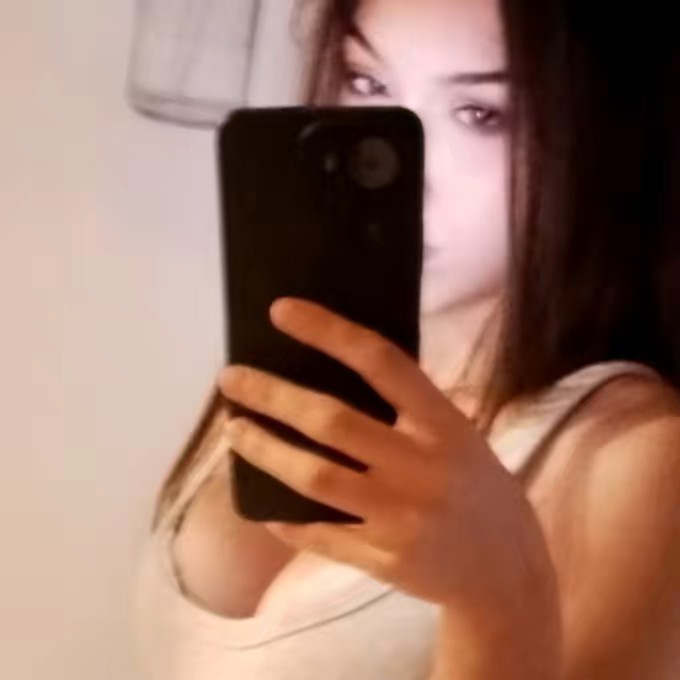 𝑴𝑨𝑲𝑬 𝑶𝑼𝑻 𝑯𝑰𝑳𝑳𖣂