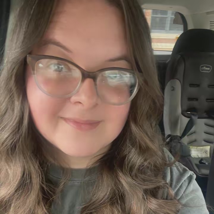 Julia | The Local Bookwyrm