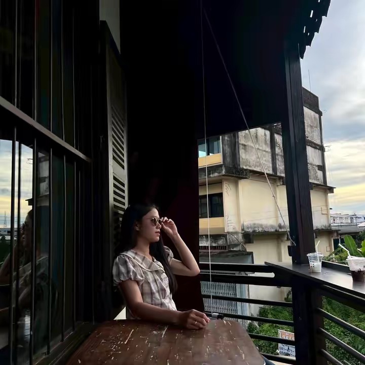 อ้อ ชอบอยู่บ้าน(ช่องจริง)