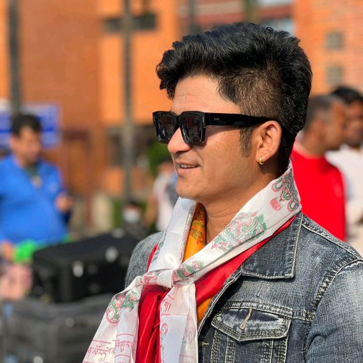 Roshan lama🇳🇵🇰🇷