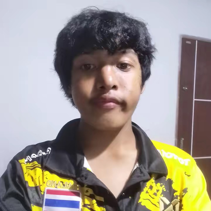 พี่แทนกับพี่ปีใหม่ครับ