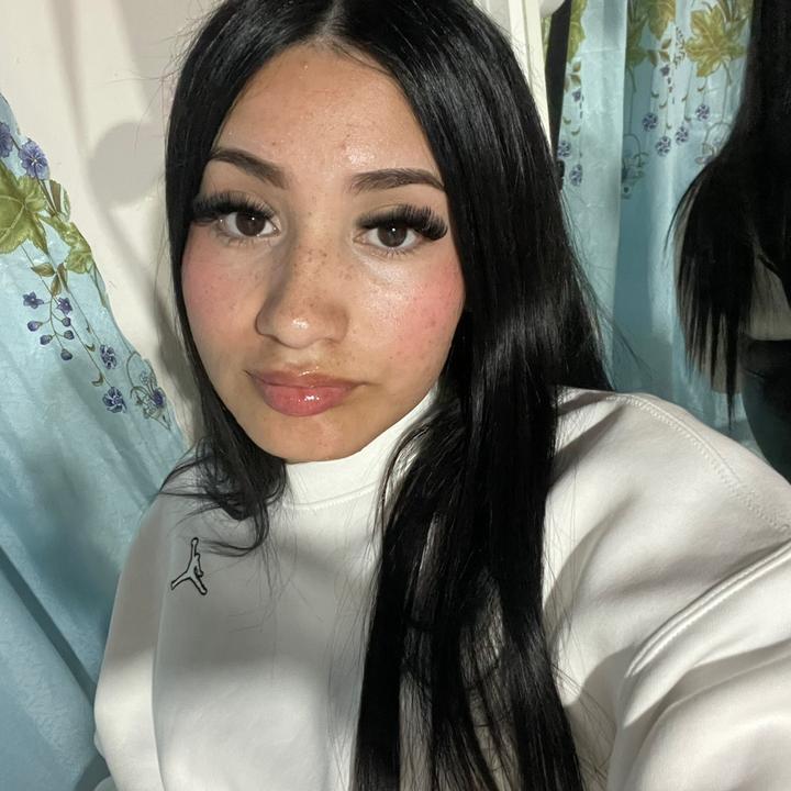 𝓐𝔂𝓵𝓮𝓷🎀