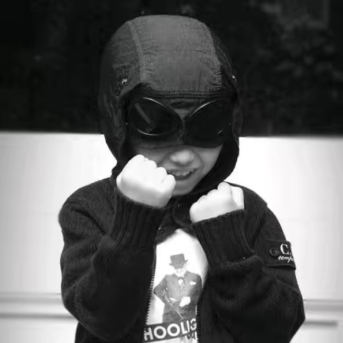 FOOTBALL CASUALS