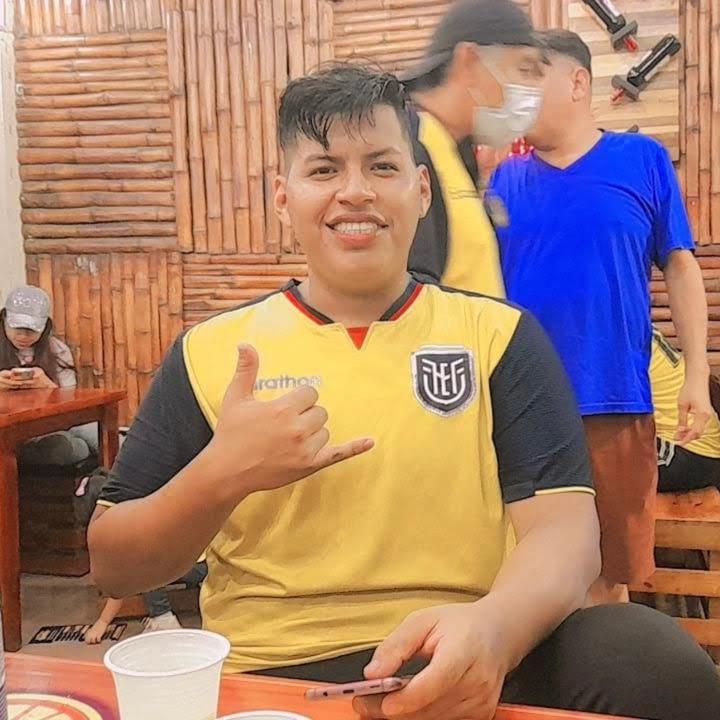 ❤️ 𝓔𝓭𝔀𝓲𝓷 𝓜𝓾𝓵𝓵𝓲𝓷 🦁