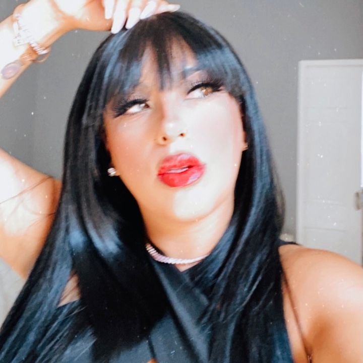 JENNIFER | BEAUTiCiAN