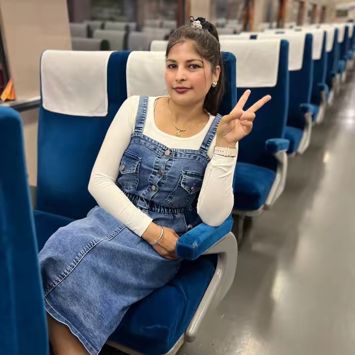 Gita shrma🧿🇳🇵🇯🇵