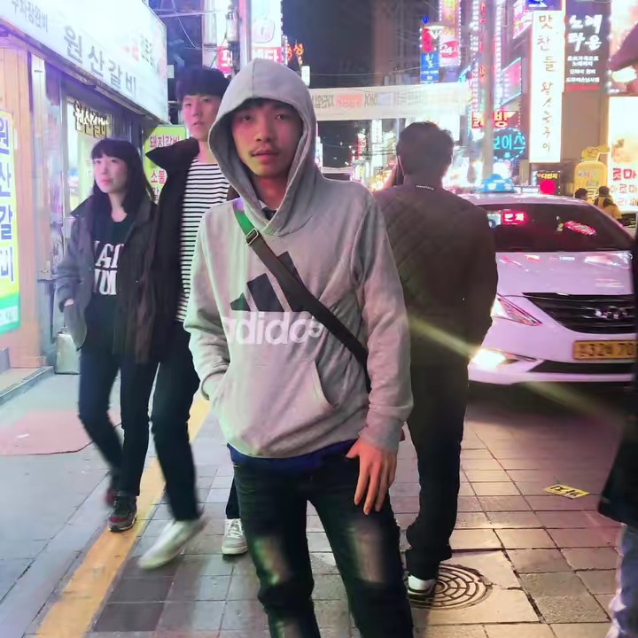 ไอ่หนุ่มตาหวาน อีสานชาเขียว