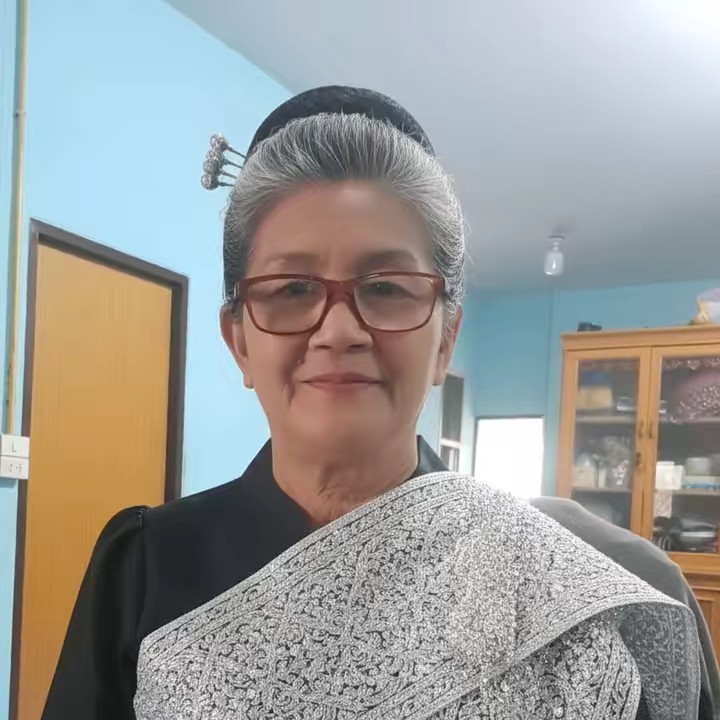 ยายสมพร1🇨🇷 ลูกแม่แดง🇩🇪