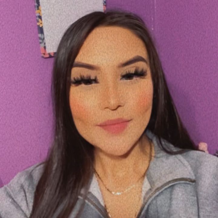 jeanette 🍒🍯🌴